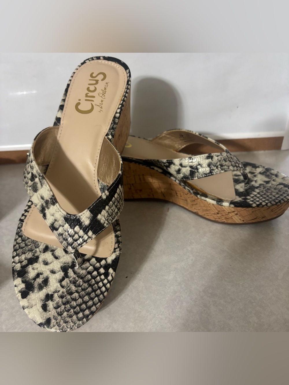 Circus by Sam Edelman Raquel Cork Wedge Flip Sandals in Black and Cream